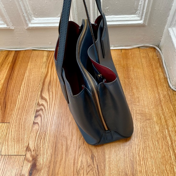 Marc Jacob’s Handbag - Picture 7 of 8